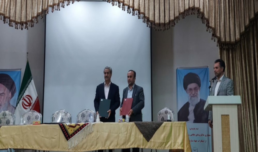 امضای تفاهم نامه همکاری علمی،آموزش وترویجی توسط مدیر کل منابع طبیعی و آبخیزداری استان اردبیل و معاون سازمان تحقیقات ،آموزش ترویج و رئیس آموزش کشاورزی 