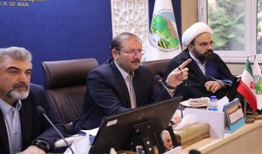 تجلیل از مدیر کل منابع طبیعی و آبخیزداری استان اردبیل