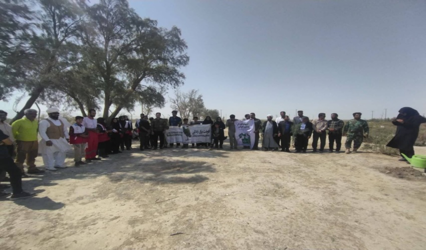 همزمان با روز جهانی خاک   عملیات غرس نهال در مساحت 40 هکتار در استان اردبیل آغاز شد